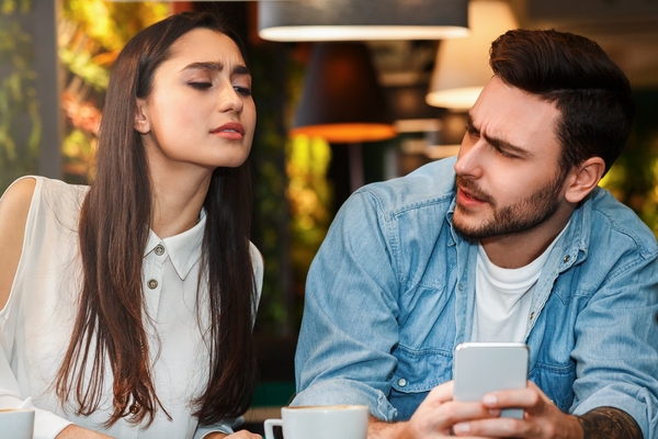 How To Get Into My Boyfriend’s Phone