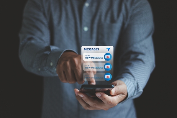 How Can I See My Husband’s Text Messages On My iPhone